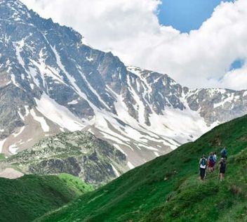 Приэльбрусье с комфортом. Треккинг по самым красивым местам