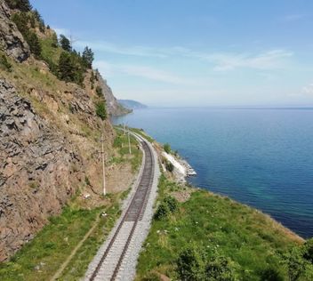 Серебряные рельсы Байкала:Кругобайкальская железная дорога с палатками