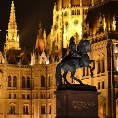 Свет и тени вечернего Будапешта