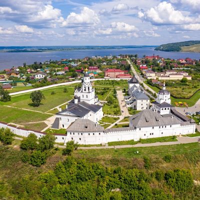 Свияжск, Храм всех религий и Верхний Услон