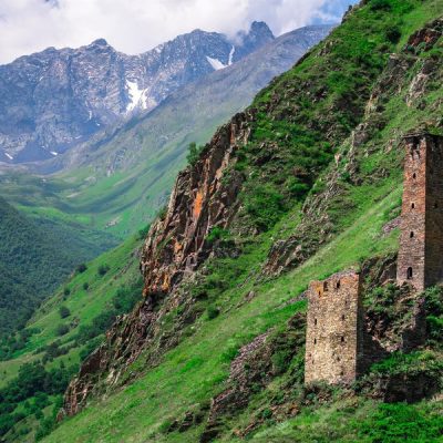 Два дня в Чечне: из Грозного в мир гор, лесов, башен и лошадей