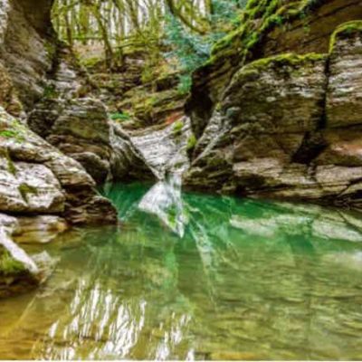Увлекательный джип-тур по каньонам Сочи с джигитом водителем
