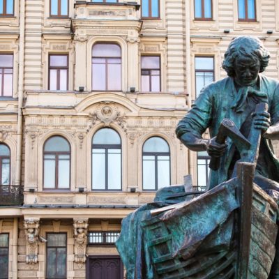 Царь-плотник: морская история Петербурга