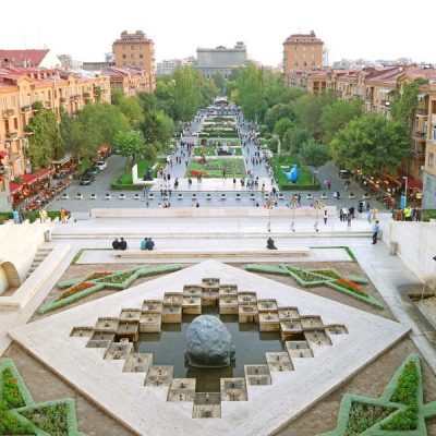 За что полюбить Ереван