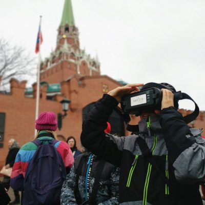 VR-прогулка вдоль стен Кремля для детей