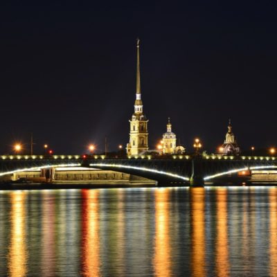 Ночной Петербург: автобусная экскурсия и теплоходная прогулка