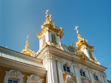 Петергоф: групповая экскурсия в Большой дворец