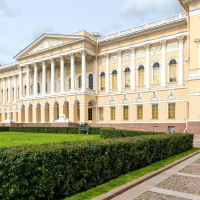 Групповая экскурсия «Дворцовый Петербург»