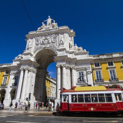 Дух районов старого Лиссабона