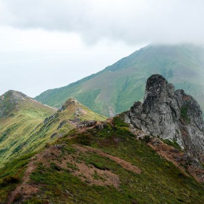 Хребет Жданко: треккинг к спящему дракону