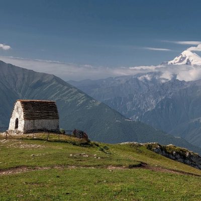 К священной вершине Ингушетии: восхождение на Столовую гору