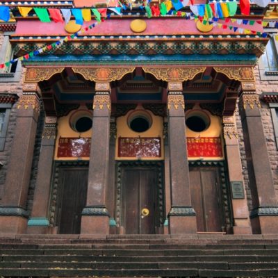 Дацан Гунзэчойнэй — экскурсия с ламой