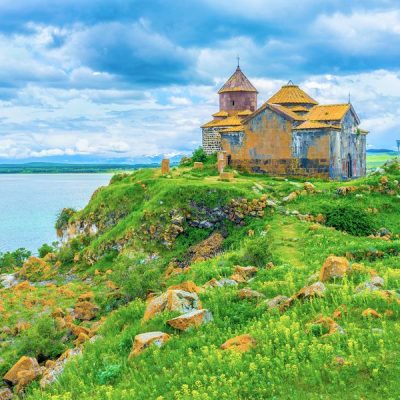 По тайным местам Севана в гости к сыровару