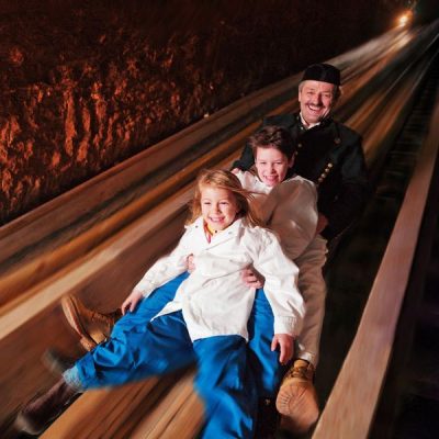 Соляные пещеры Зальцбурга: приключение для всей семьи