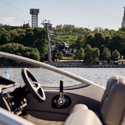 На частном катере по Москве-реке!