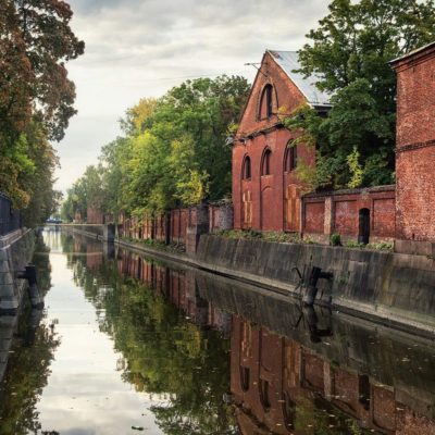 Кронштадтские хроники: экскурсия из Петербурга