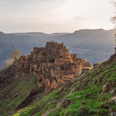 Горный аул-призрак Гамсутль и Салтинский водопад. Групповая экскурсия