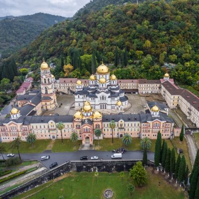 Гагра, Рица и Новый Афон: групповая поездка из Сочи