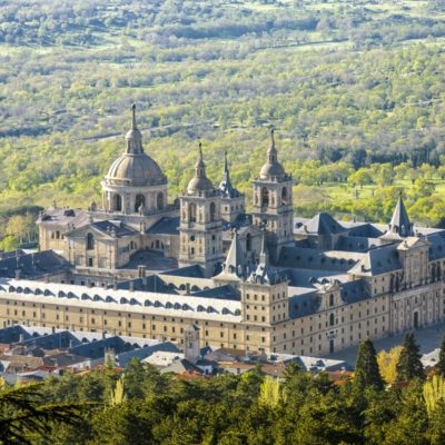 Из Мадрида — в монастырь Эскориал (на автобусе или арендованном транспорте)