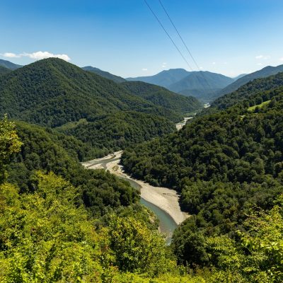 Волшебный Солохаул: поездка к освежающему водопаду и святому источнику