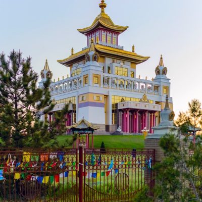 Элиста — степной оазис и буддийский центр