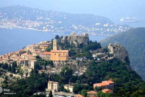 Ницца и город Эз-Виллаж