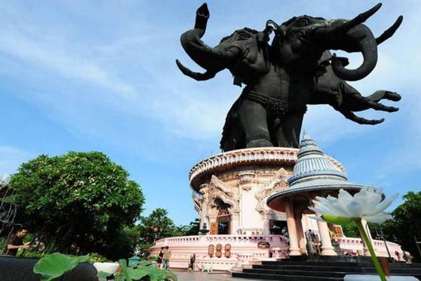 Древний город