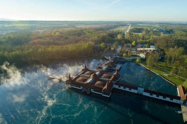 Магия Балатона и целебные воды Хевиза: путешествие к красоте и исцелению