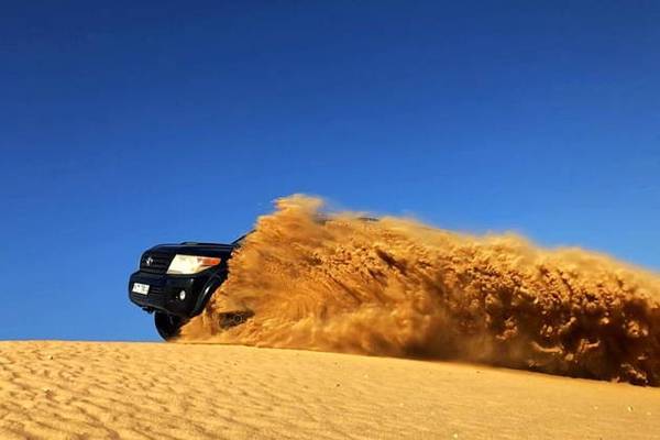 Из Шарджи: Утреннее экстремальное сафари в пустыне Lah Bab