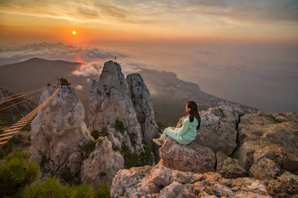 Рассветный или закатный тур с фотографом на Ай-Петри