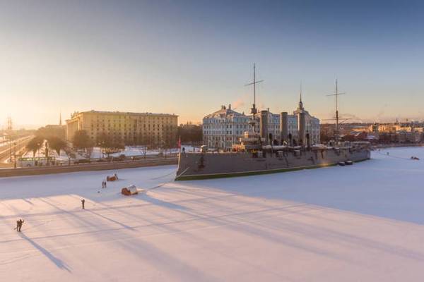 Большая обзорная экскурсия по Петербургу и крейсер «Аврора»