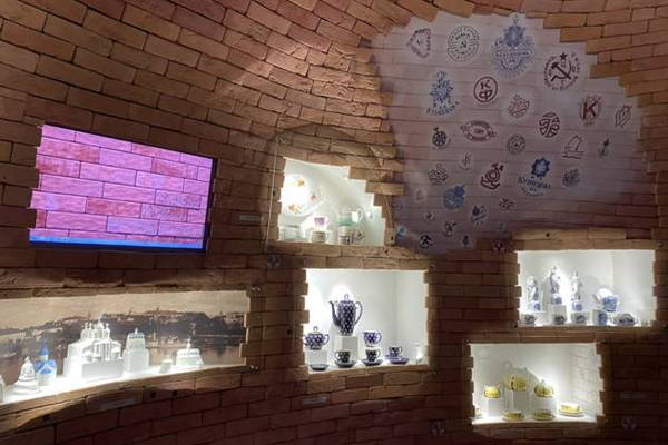 Мастер-класс по росписи фарфора в музейном цеху фарфора 