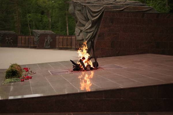 Брянская Хацунь — сестра белорусской Хатыни