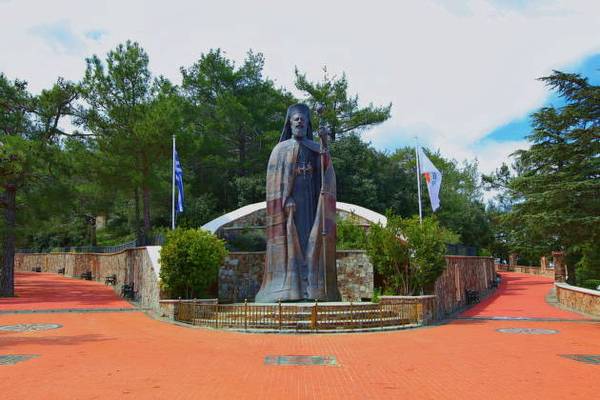 Горы Троодос и культурные сокровища Кипра - Монастырь Киккос и Омодос