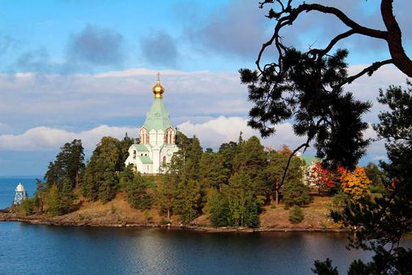 2в1 Прогулка на катере на остров Валаам с заходом в Ладожские шхеры