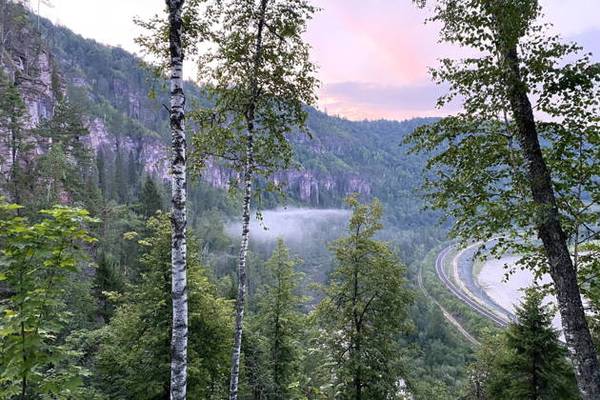 Розовые скалы или путешествие на дно Рифейского моря