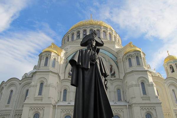 По Кронштадту с профессиональным краеведом
