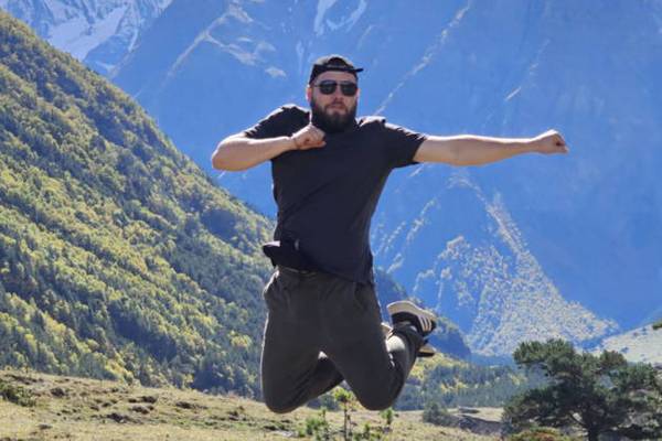 Экскурсия на Чегемские водопады, в «Город мертвых» и полет на парапланах