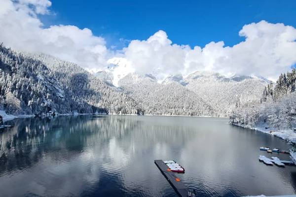 В Абхазию к озеру Рица на авто до 10 человек 