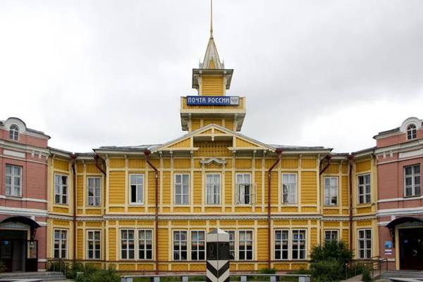 Пешеходная экскурсия «Три века на одной площади» 