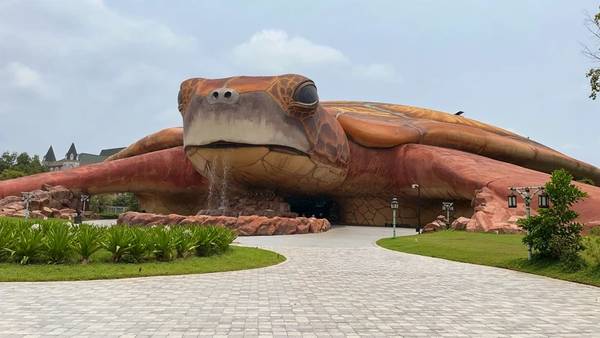 Два парка Фукуока: аттракционы в VinWonders и животные на сафари