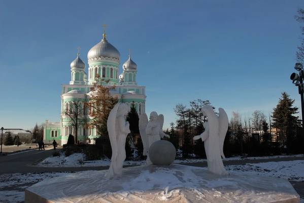Дивеевские свет и радость — из Нижнего Новгорода