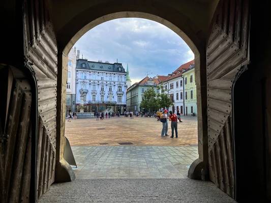 О Братиславе с любовью