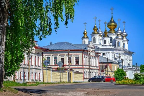 Открыть прекрасную старинную Шую