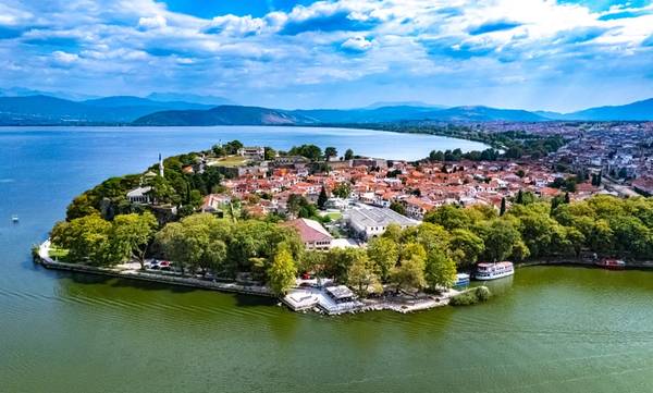 Древности и легенды Эпира: экскурсия с острова Корфу