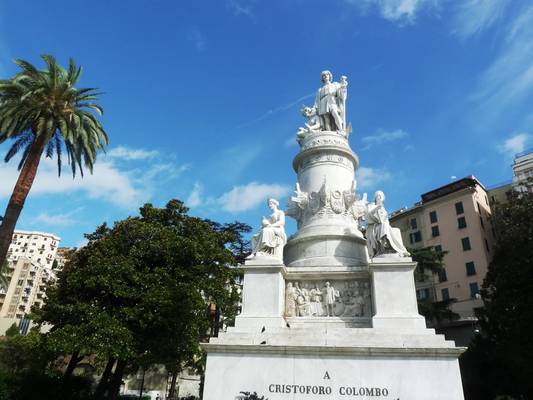 Большое автомобильно-пешеходное путешествие по Генуе