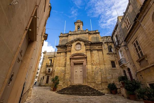 Мальта: прогулка на пароме и «город рыцарей» Биргу