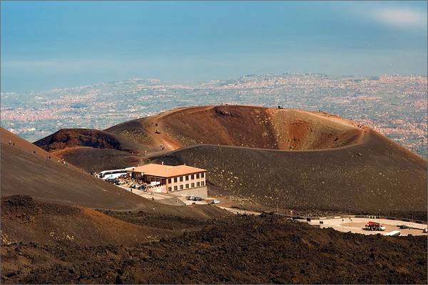 Этна — действующий вулкан Сицилии