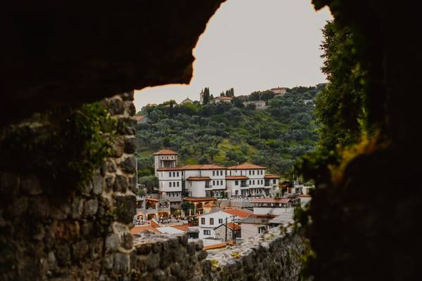 Старый Бар: древний город среди вечных гор