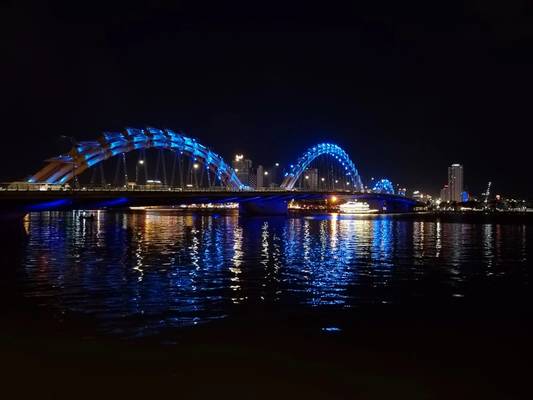 Вечерний круиз по реке Хан: Мраморные горы, Леди Будда и Мост Дракона